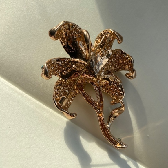 STUNNING flower pendant - Picture 10 of 14